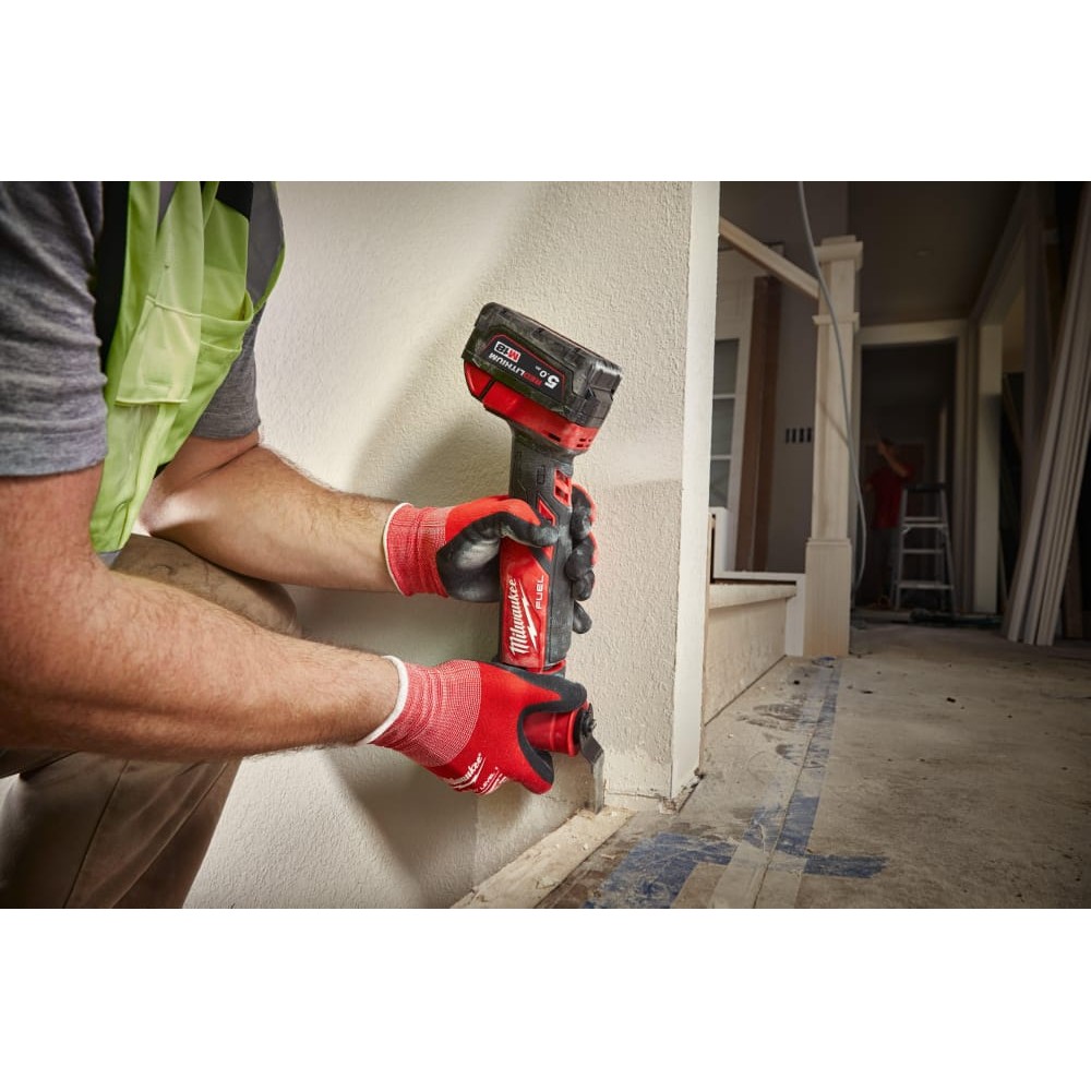 Інструмент багатофункціональний безщітковий акумуляторний MILWAUKEE M18 FMT-502X (ЗУ+2ак.Х5А+HDкейс)