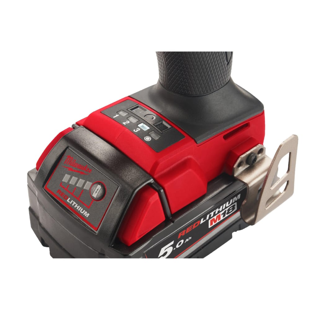 Гайковерт аккумуляторный бесщёточный MILWAUKEE 1/2\" (881 Нм) M18 FMTIW2F12-502X,с кольцом