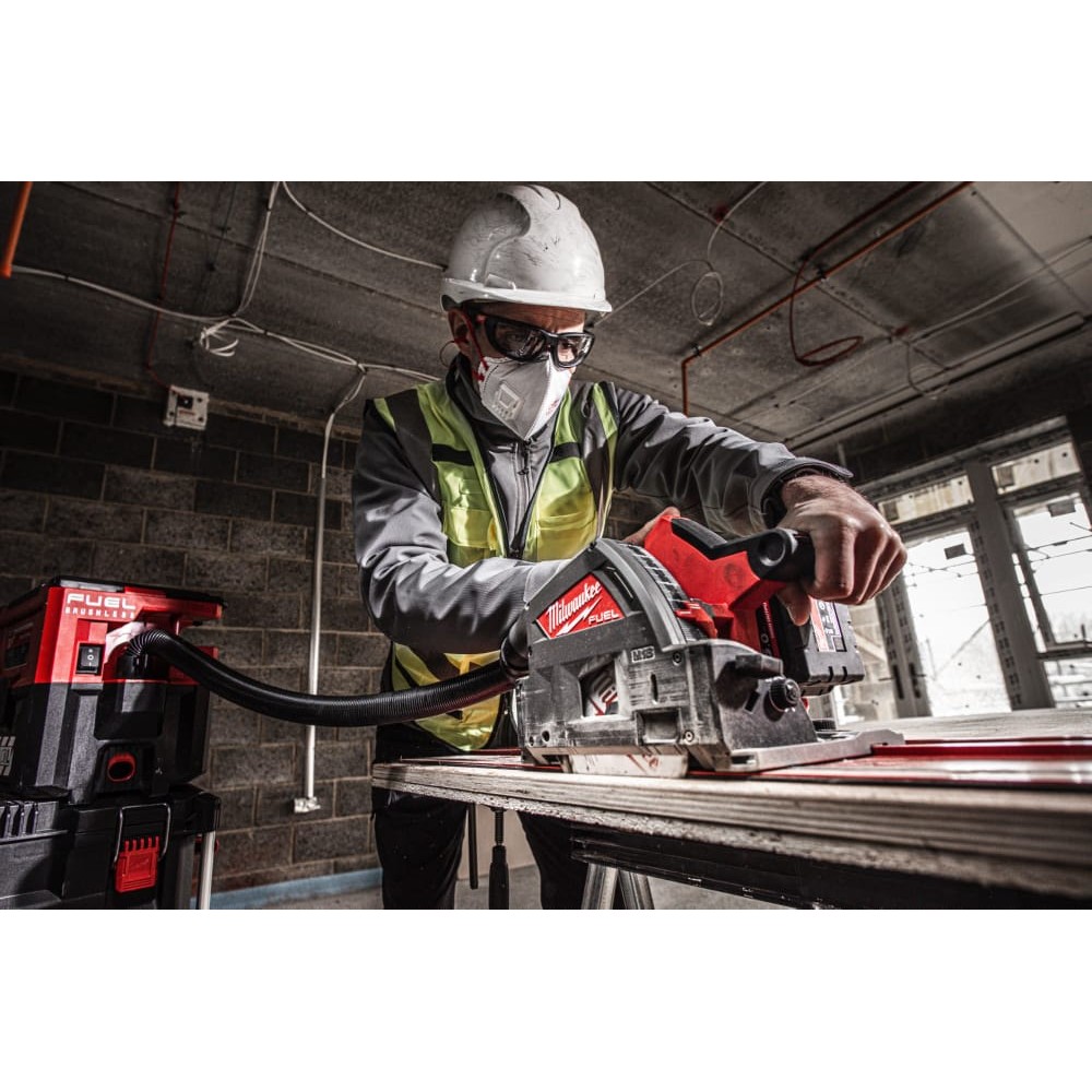 Пила дискова занурювальна безщіткова акумуляторна MILWAUKEE M18 FPS55-552P Ø165мм (ЗУ+2Х5.5Ач+кейс)