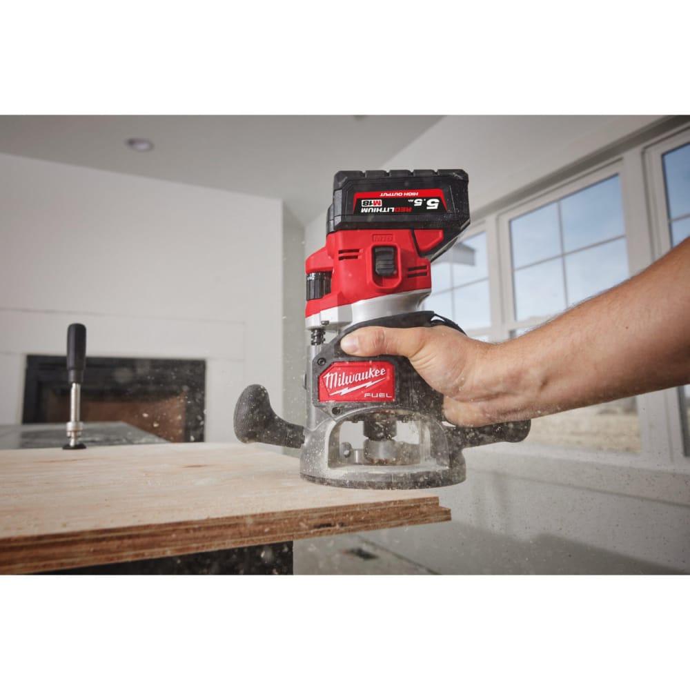 Фрезер аккумуляторный кромочный бесщеточный MILWAUKEE M18 FR12KIT-0P (каркас+подошвы)