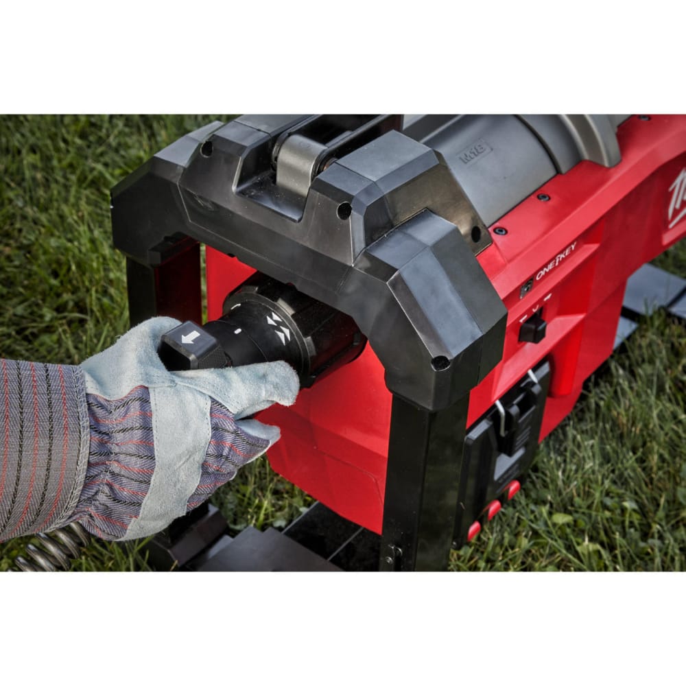 Машина прочистная секционная аккумуляторная MILWAUKEE M18 FSSM-121 (ЗУ+1акк.Х12Ач)