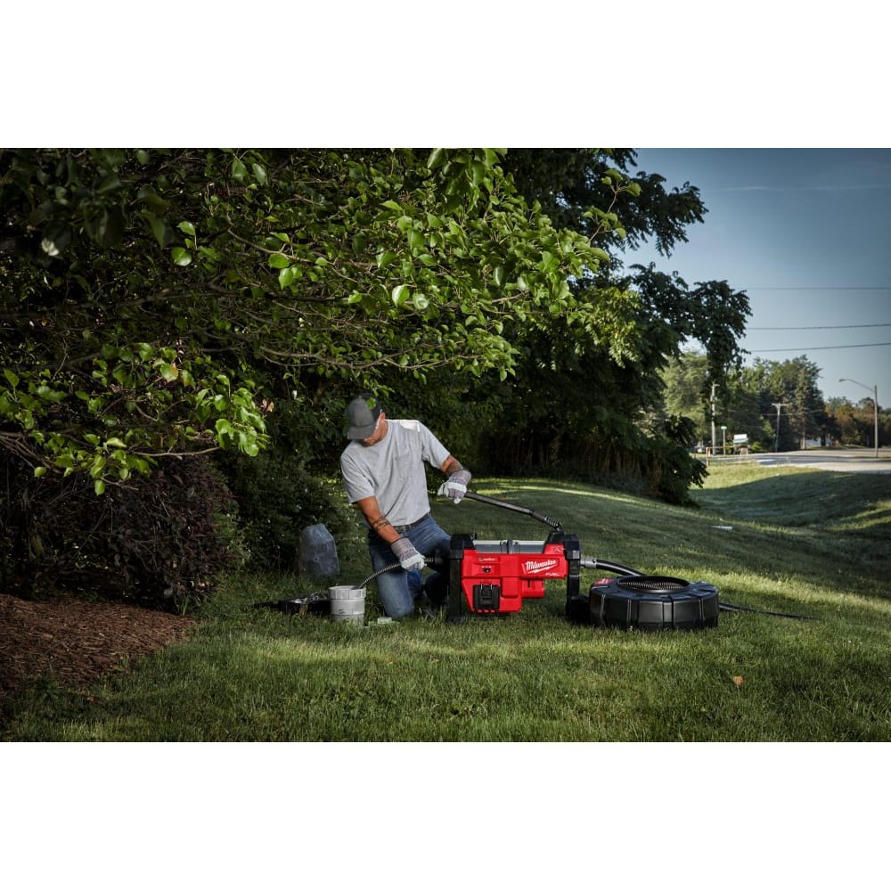 Машина прочистная секционная аккумуляторная MILWAUKEE M18 FSSM-121 (ЗУ+1акк.Х12Ач)