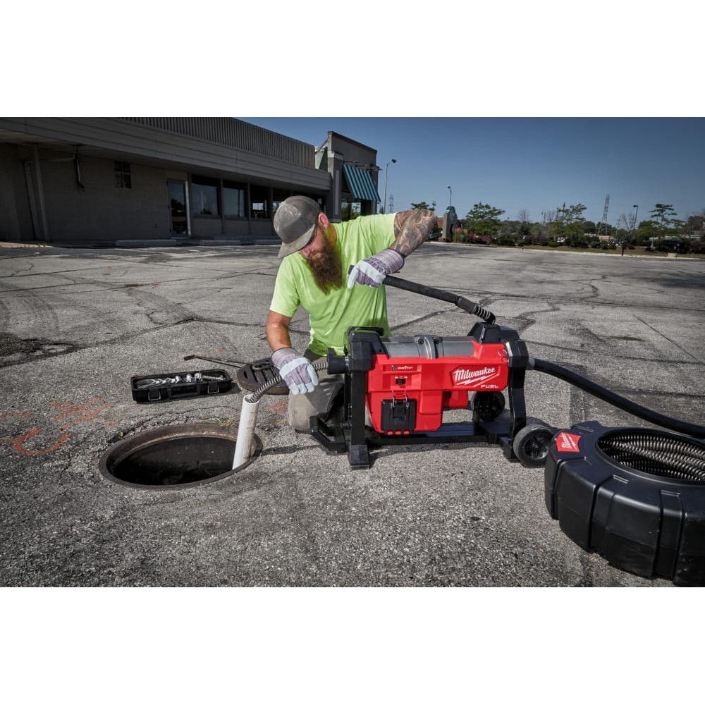 Машина прочистная секционная аккумуляторная MILWAUKEE M18 FSSM-121 (ЗУ+1акк.Х12Ач)