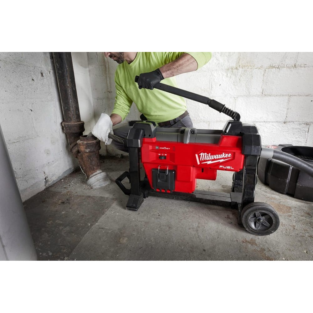 Машина прочистная секционная аккумуляторная MILWAUKEE M18 FSSM-121 (ЗУ+1акк.Х12Ач)