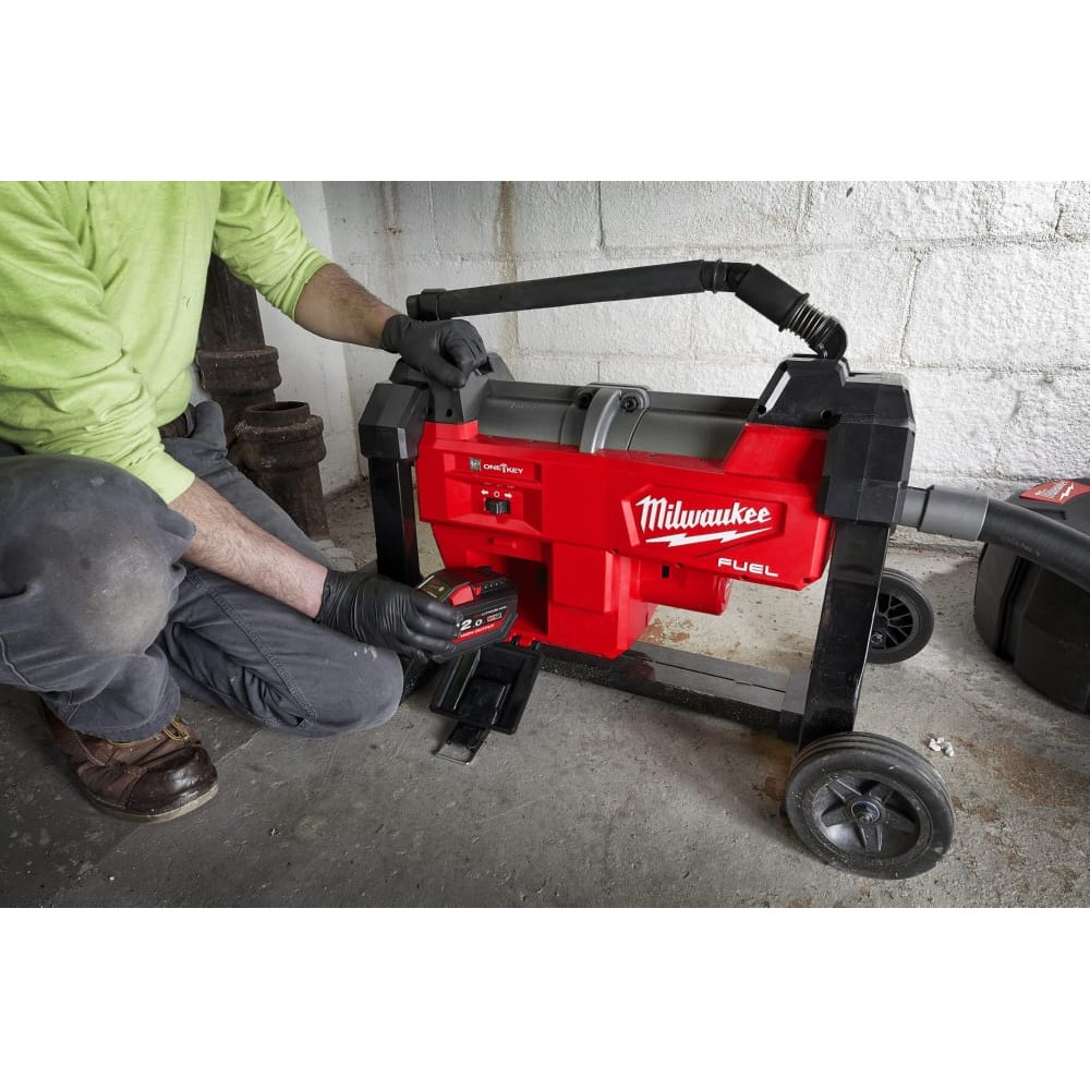 Машина прочистная секционная аккумуляторная MILWAUKEE M18 FSSM-121 (ЗУ+1акк.Х12Ач)