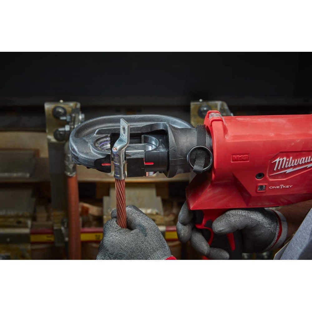 Обжимник гидравлический аккумуляторный для кабелей MILWAUKEE M18 HCCT109/42-522C (ЗУ+2акк.Х5Ач+кейс)