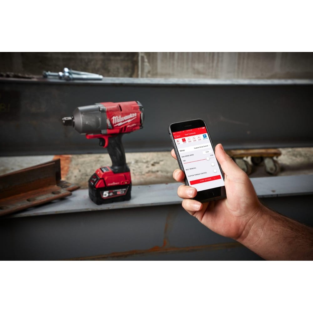 Гайковерт аккумуляторный бесщёточный MILWAUKEE 3/4\" (2034Нм) M18 ONEFHIWF34-502X, с кольцом