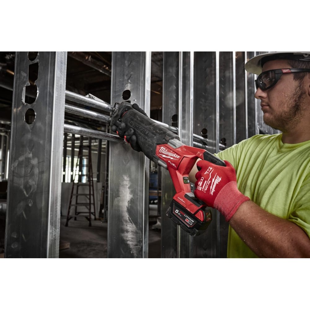 Пила шабельна акумуляторна безщіткова MILWAUKEE M18 ONEFSZ-502X MILWAUKEE