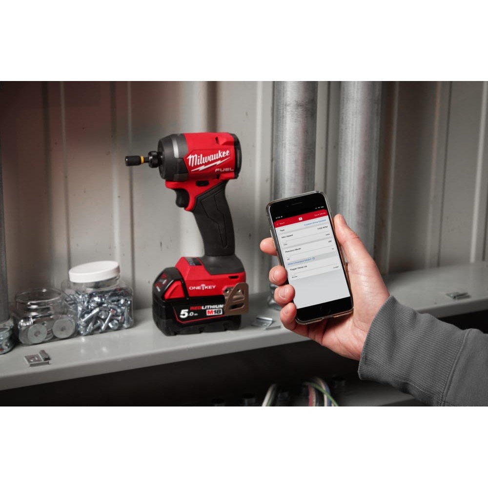 Шуруповерт ударний акумуляторний безщітковий MILWAUKEE (226Нм) M18 ONEID3-502X (ЗУ+2аккХ5Ач+HDкейс)