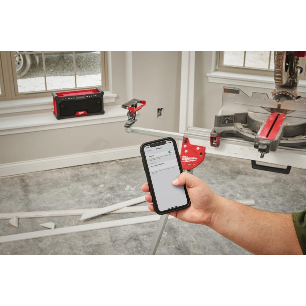 Радіо акумуляторне MILWAUKEE M18 RADDAB+G2-0