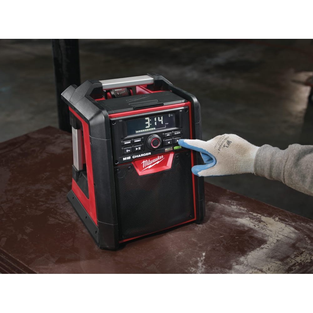 Акумуляторне радіо M18 RC-0 MILWAUKEE 4933446639