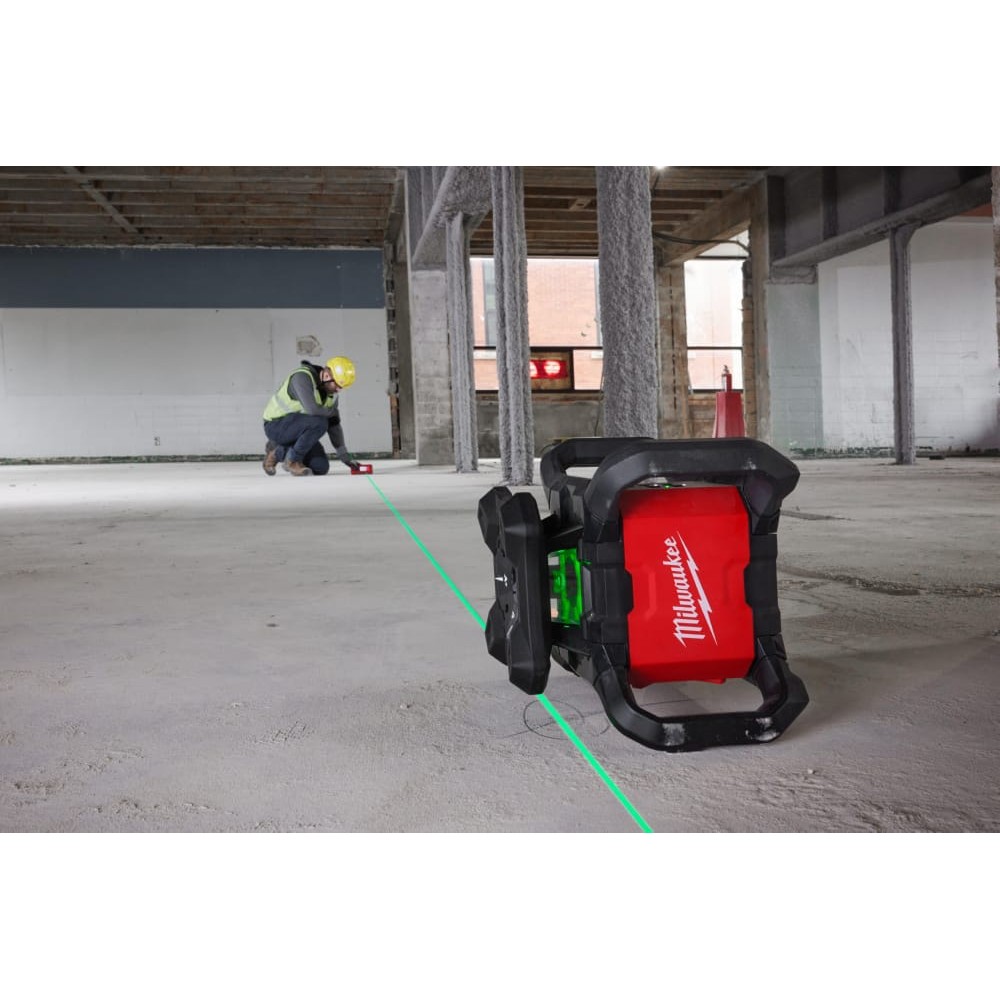 Рівень лазерний акумуляторний ротаційний MILWAUKEE M18 RLOHVG300-501C 300м