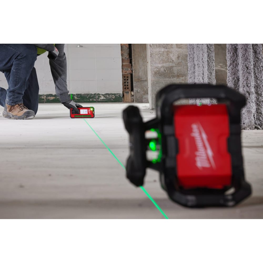 Рівень лазерний акумуляторний ротаційний MILWAUKEE M18 RLOHVG300-501C 300м