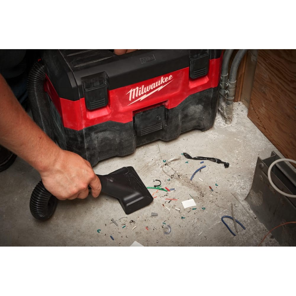 Пилосос акумуляторний MILWAUKEE M18 VC2-0 (каркас) для води та сухого сміття