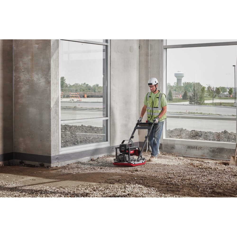 Виброплита аккумуляторная MILWAUKEE MXF PC50-122