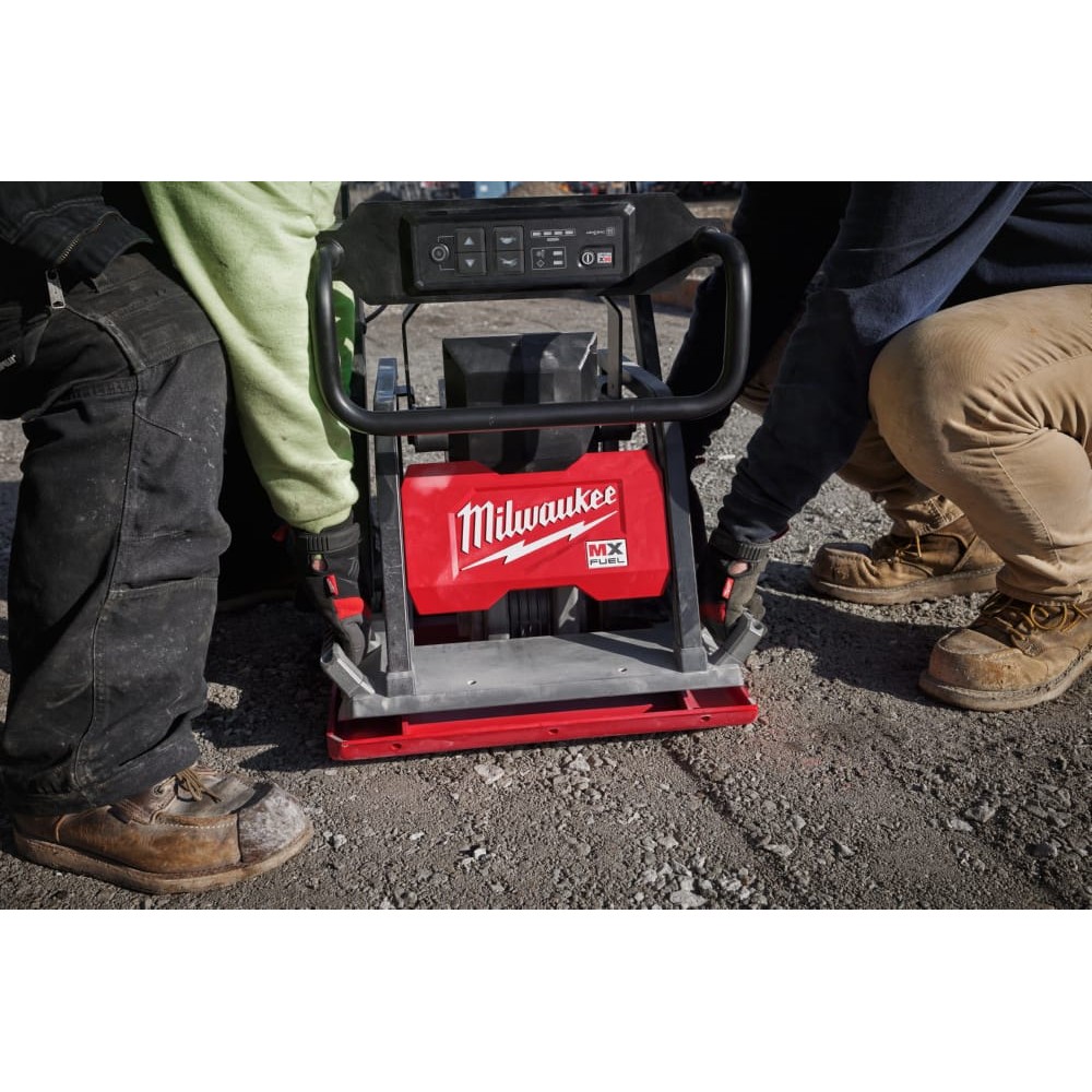 Виброплита аккумуляторная MILWAUKEE MXF PC50-122