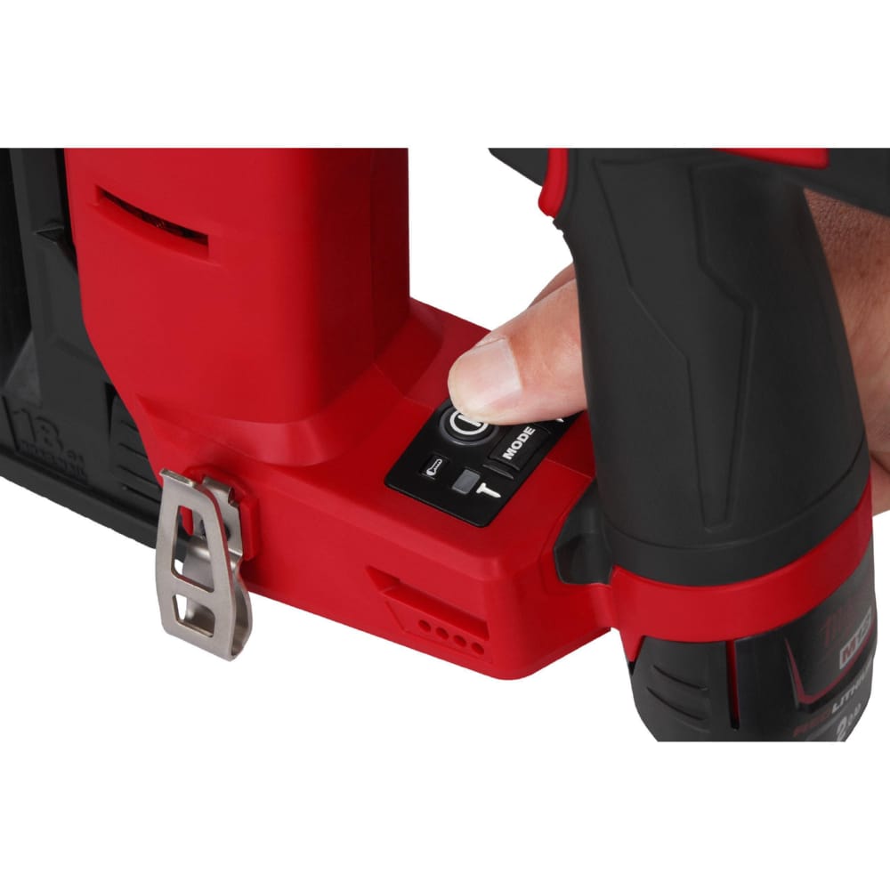 Пистолет гвоздезабивной аккумуляторный бесщёточный MILWAUKEE M12 FCN18GS-202X,16-38мм(ЗУ+2Х2Ач+кейс)