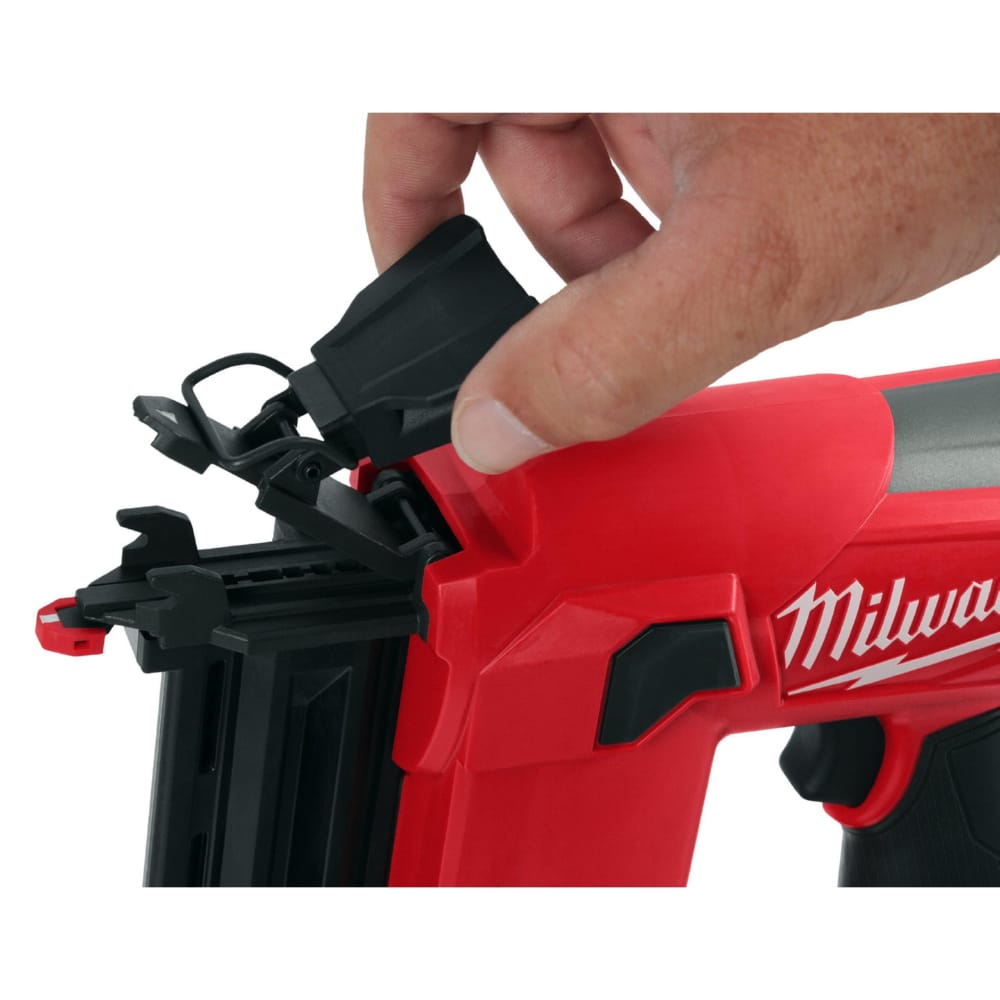Пистолет гвоздезабивной аккумуляторный бесщёточный MILWAUKEE M12 FCN18GS-202X,16-38мм(ЗУ+2Х2Ач+кейс)