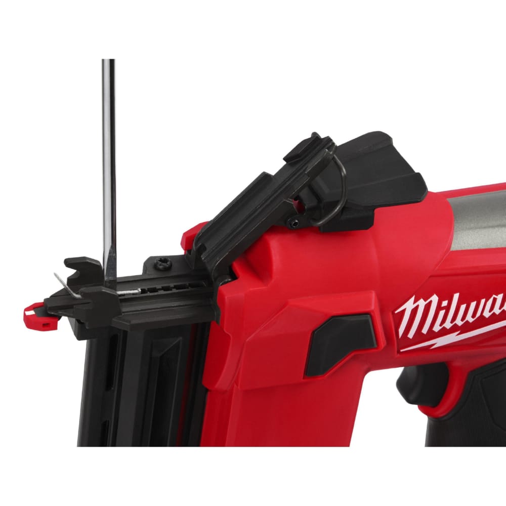 Пистолет гвоздезабивной аккумуляторный бесщёточный MILWAUKEE M12 FCN18GS-202X,16-38мм(ЗУ+2Х2Ач+кейс)